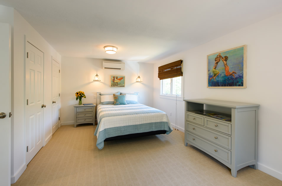 M2 Guest Bedroom Queen Bed Room Gallery 955 By 630 Pixels Winnetu The Winnetu Experience
