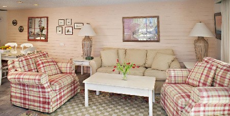 View of Living Room in Mattakesett Duplex Plus Loft K5