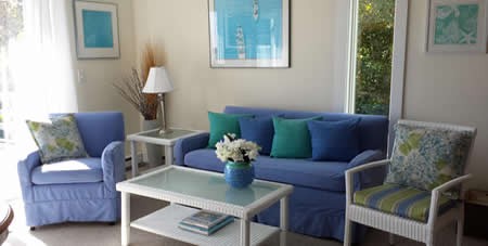 Brand-New Tables & Chairs in Living Room of E6 Mattakesett Townhouse Plus Loft