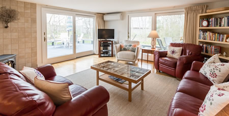 M8 Living Room