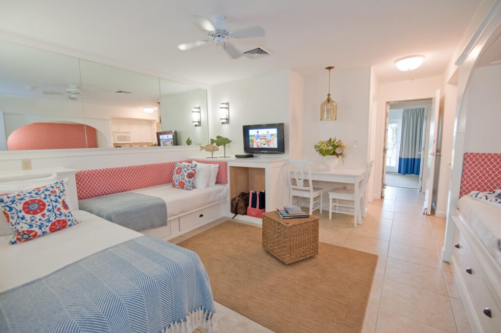 Edgartown hotels | Suites, cottages, rooms | Winnetu Oceanside Resort