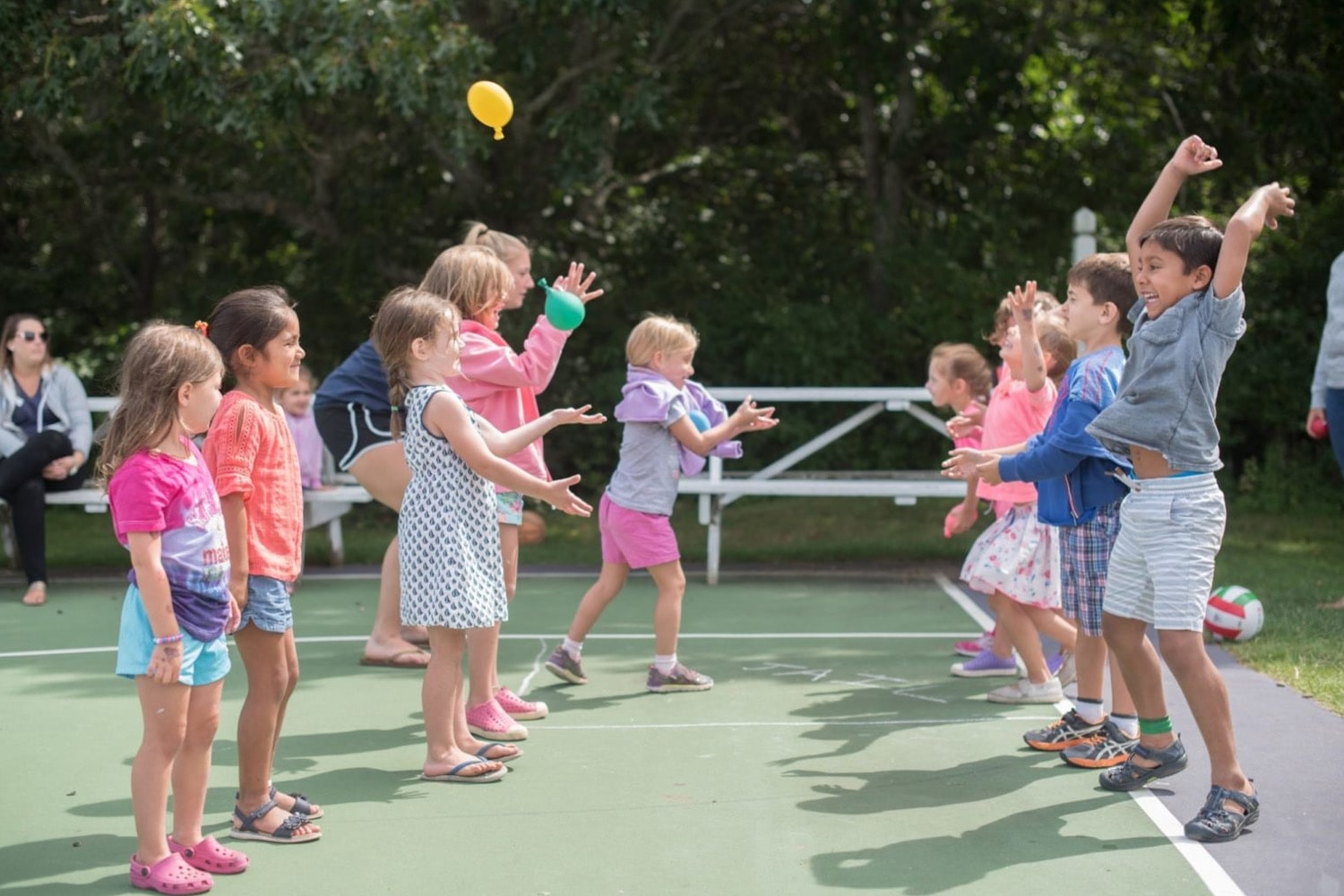 winnetu-homepage-Children-on-Tennis-Court